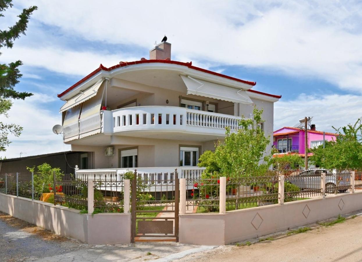 Villa Vangelis 네아 플라기아 외부 사진