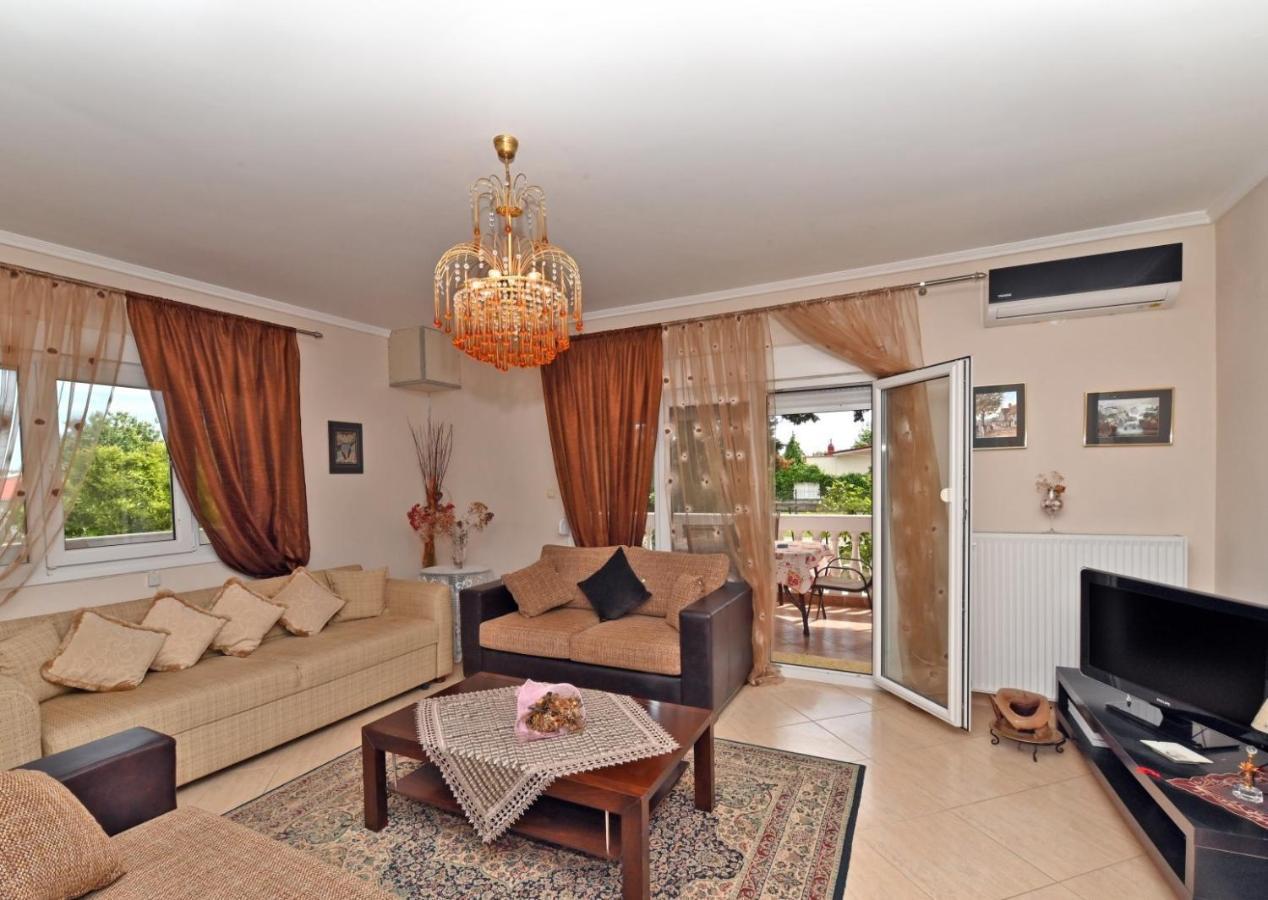 Villa Vangelis 네아 플라기아 외부 사진